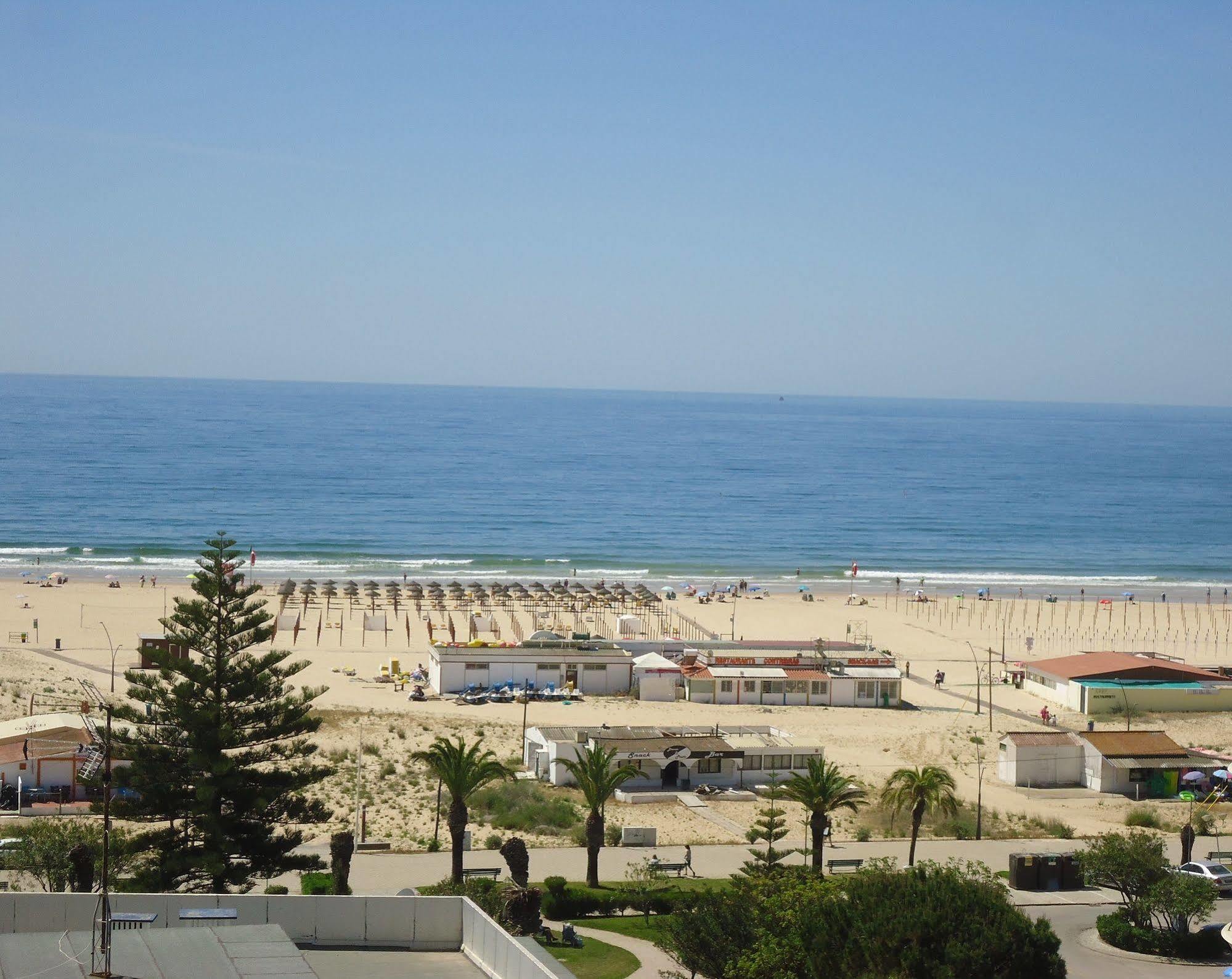 Hotel Apartamento Foz Atlantida Монте-Гордо Экстерьер фото